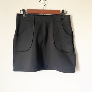 Athleta fleece lined raw edge skirt